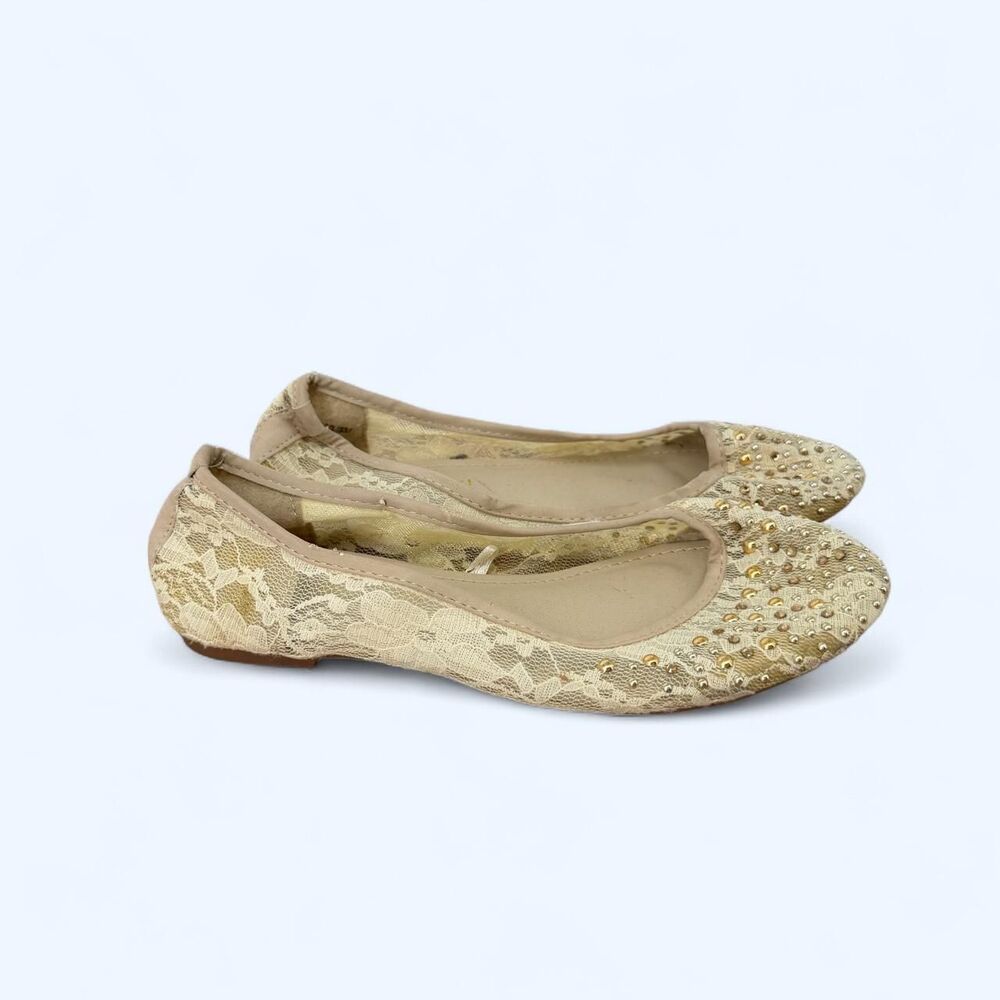 Cream Floral Lace Studded Toe Box Elastic Collar Flexible Comfort Ballet Flats